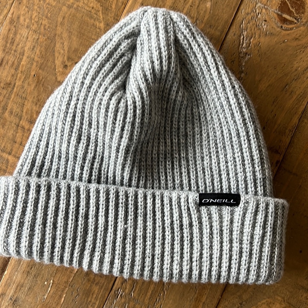 Grey O’Neill beanie